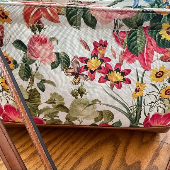 GAL Multi-Color Floral Crossbody/Shoulder Handbag - Picture 2 of 9